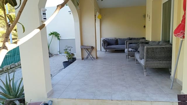 3 soveværelse Semi-Rækkehus til salg i Calpe / Calp med swimmingpool garage - € 375.000 (Ref: 9540845)