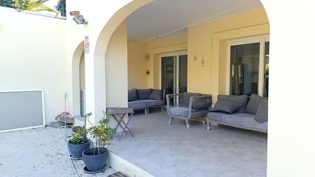 3 soveværelse Semi-Rækkehus til salg i Calpe / Calp med swimmingpool garage - € 375.000 (Ref: 9540845)