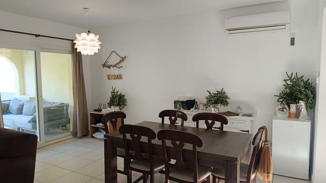 3 quarto Moradia Geminada para venda em Calpe / Calp com piscina garagem - 375 000 € (Ref: 9540845)