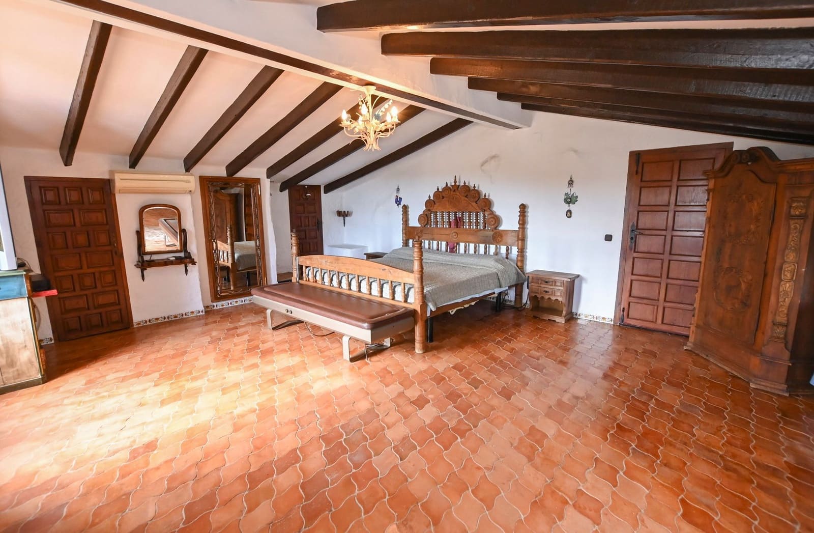 4 soveværelse Villa til salg i Calpe / Calp med swimmingpool garage - € 2.500.000 (Ref: 9564821)