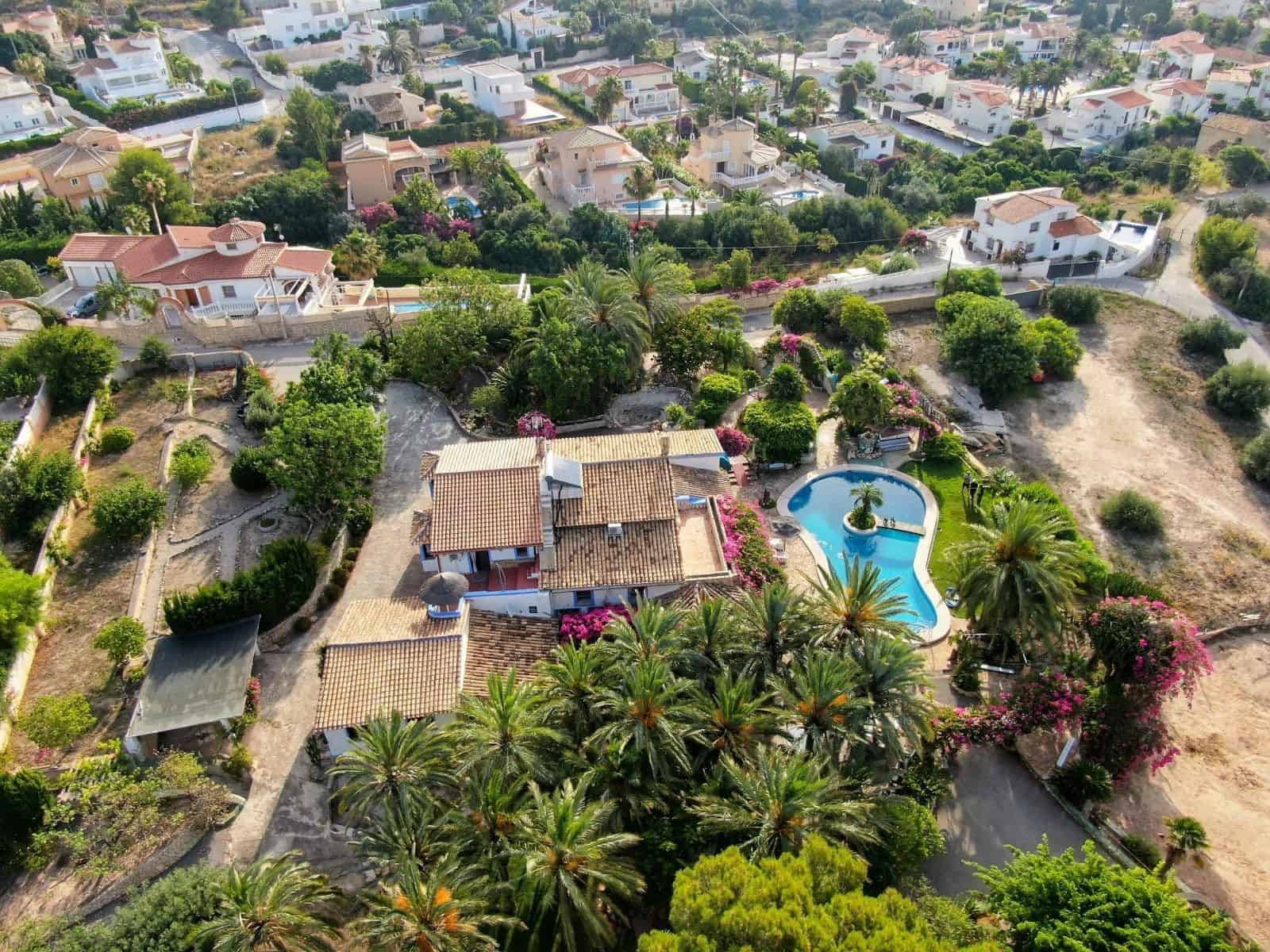 4 soveværelse Villa til salg i Calpe / Calp med swimmingpool garage - € 2.500.000 (Ref: 9564821)