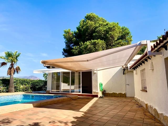 5 slaapkamer Villa te koop in Moraira, Teulada-Moraira met zwembad garage - € 770.000 (Ref: 9666000)