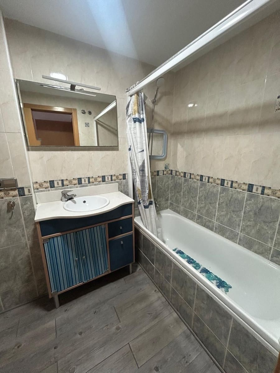 3 bedroom Apartment for sale in Calpe / Calp - € 255,000 (Ref: 9714567)