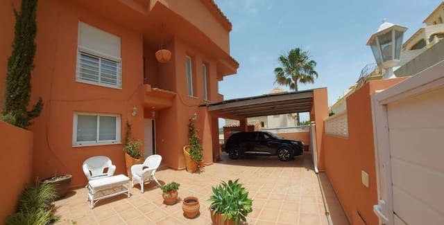 4 bedroom Villa for sale in Calpe / Calp with pool garage - € 625,000 (Ref: 9741531)