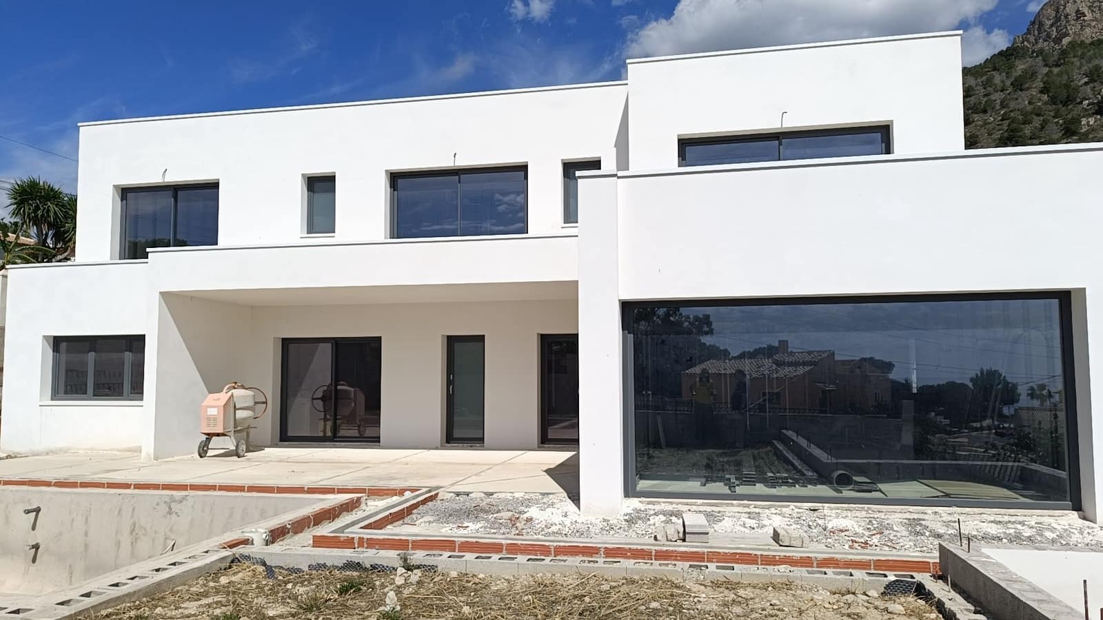 3 Zimmer Villa zu verkaufen in Calpe / Calp mit Pool Garage - 950.000 € (Ref: 9842630)