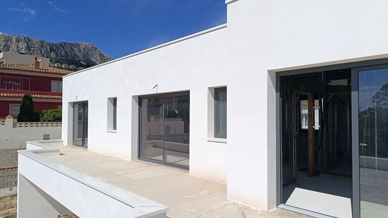 3 Zimmer Villa zu verkaufen in Calpe / Calp mit Pool Garage - 950.000 € (Ref: 9842630)