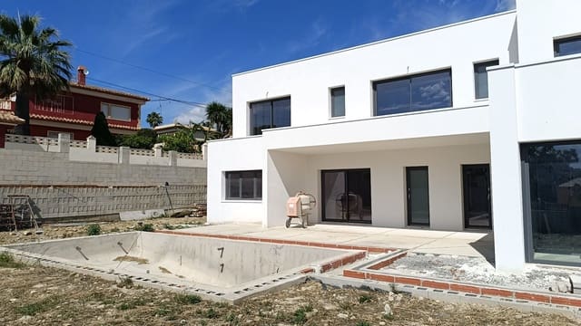 3 Zimmer Villa zu verkaufen in Calpe / Calp mit Pool Garage - 950.000 € (Ref: 9842630)