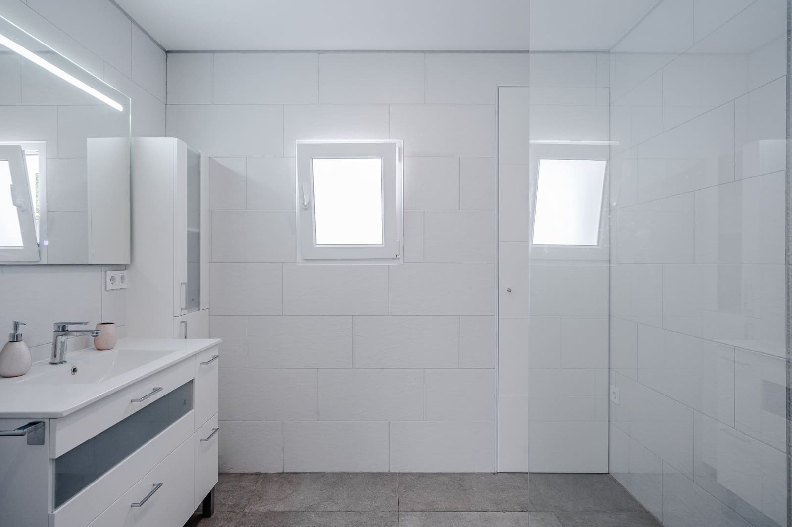 4 quarto Moradia para venda em Calpe / Calp com piscina garagem - 1 099 000 € (Ref: 9907134)