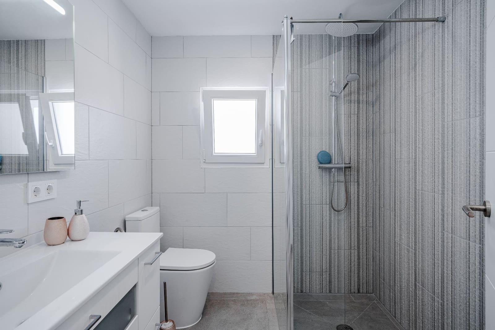 4 quarto Moradia para venda em Calpe / Calp com piscina garagem - 1 099 000 € (Ref: 9907134)