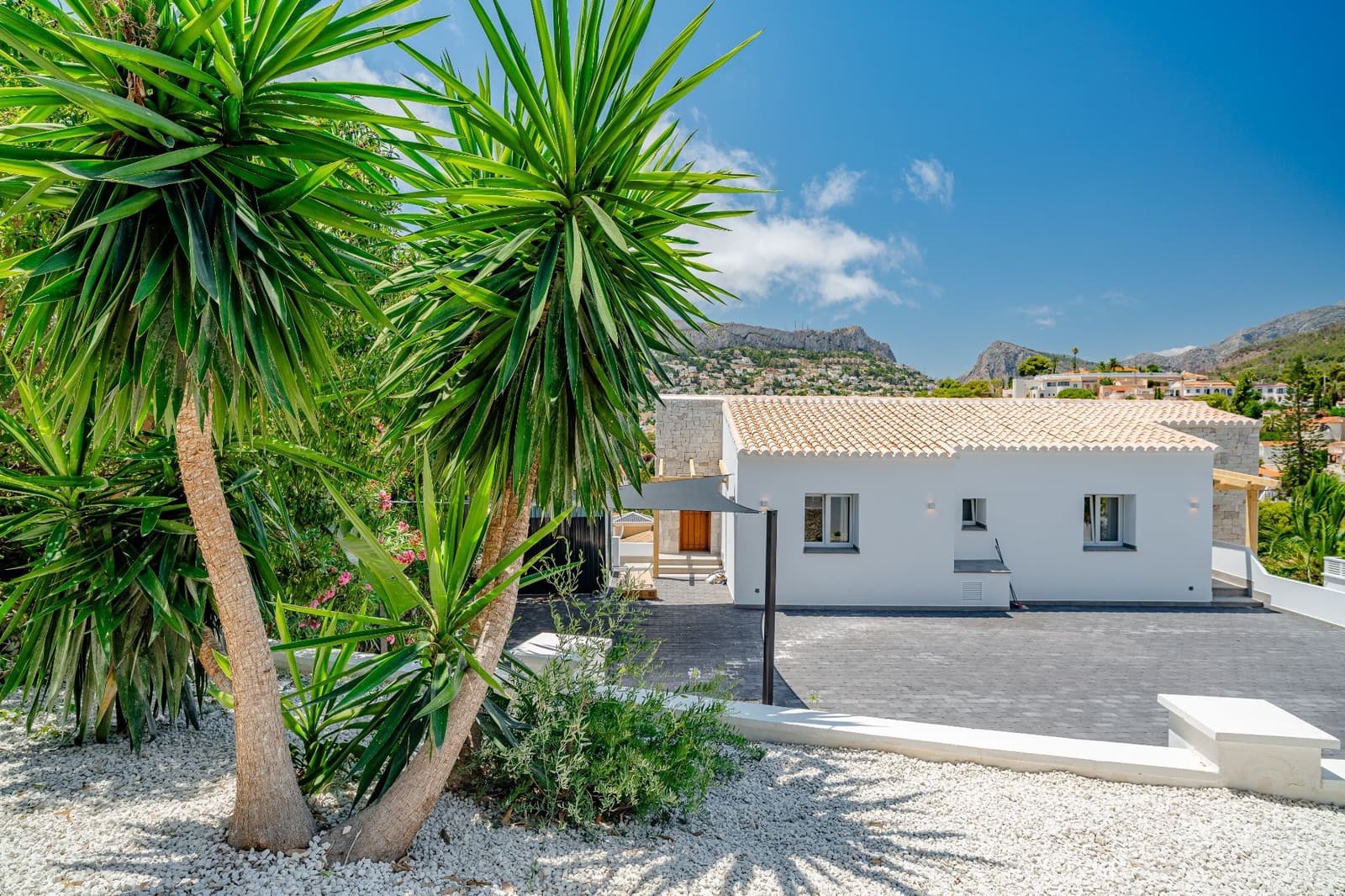 4 quarto Moradia para venda em Calpe / Calp com piscina garagem - 1 099 000 € (Ref: 9907134)