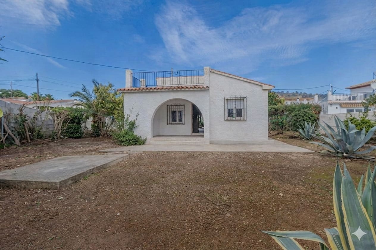 2 sovrum Villa till salu i Calpe / Calp med garage - 349 000 € (Ref: 9907135)