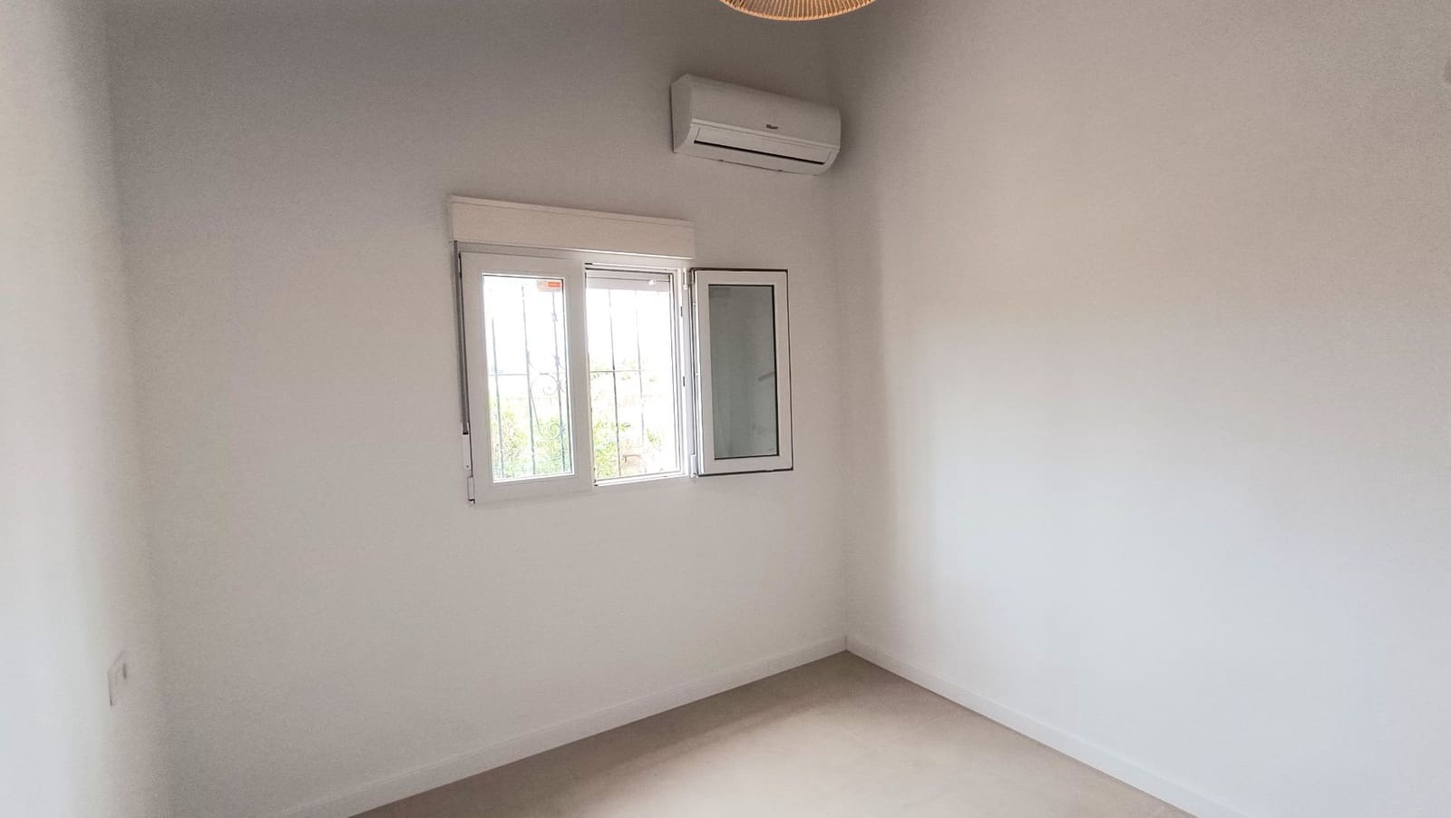 2 sovrum Villa till salu i Calpe / Calp med garage - 349 000 € (Ref: 9907135)