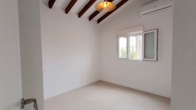 2 slaapkamer Villa te koop in Calpe / Calp met garage - € 349.000 (Ref: 9907135)