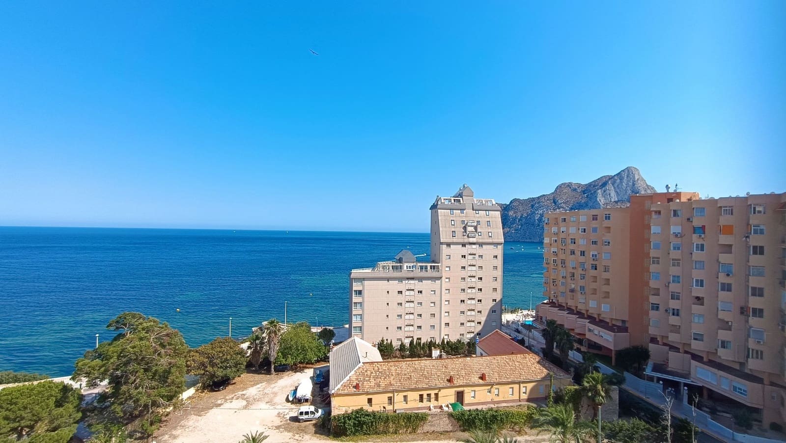 1 quarto Apartamento para venda em Calpe / Calp com piscina - 298 000 € (Ref: 9953793)