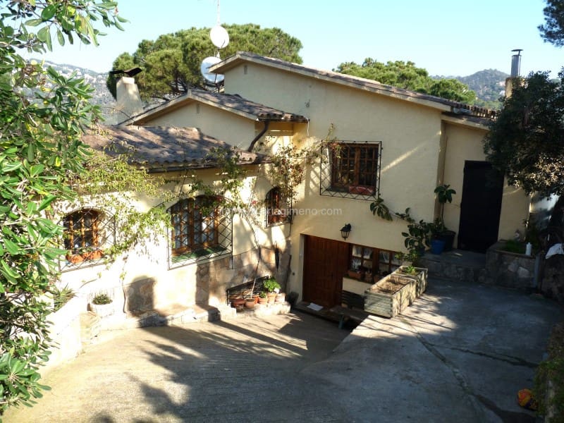 8 sovrum Villa till salu i Lloret de Mar - 310 000 € (Ref: 7694927)