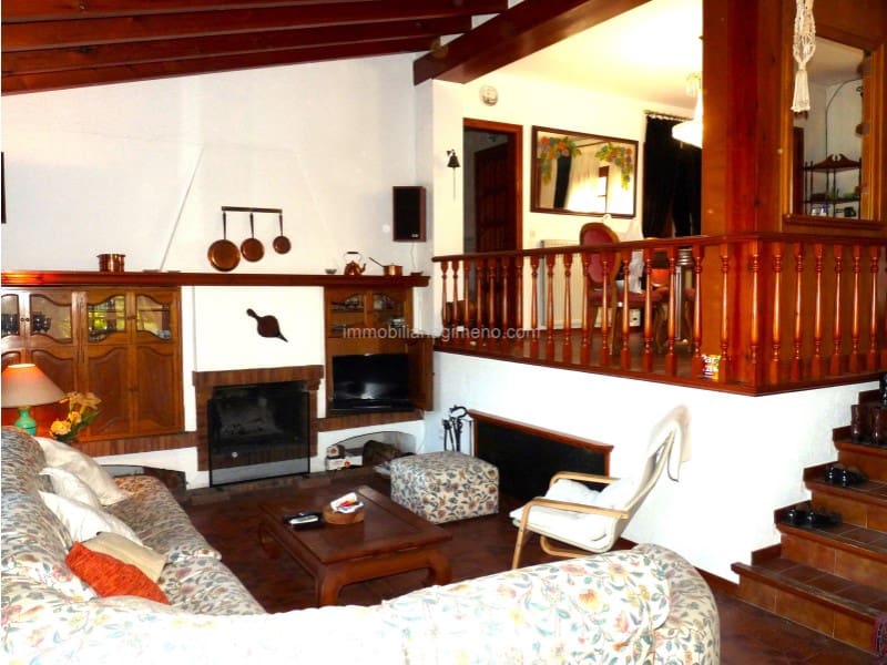 8 sovrum Villa till salu i Lloret de Mar - 310 000 € (Ref: 7694927)