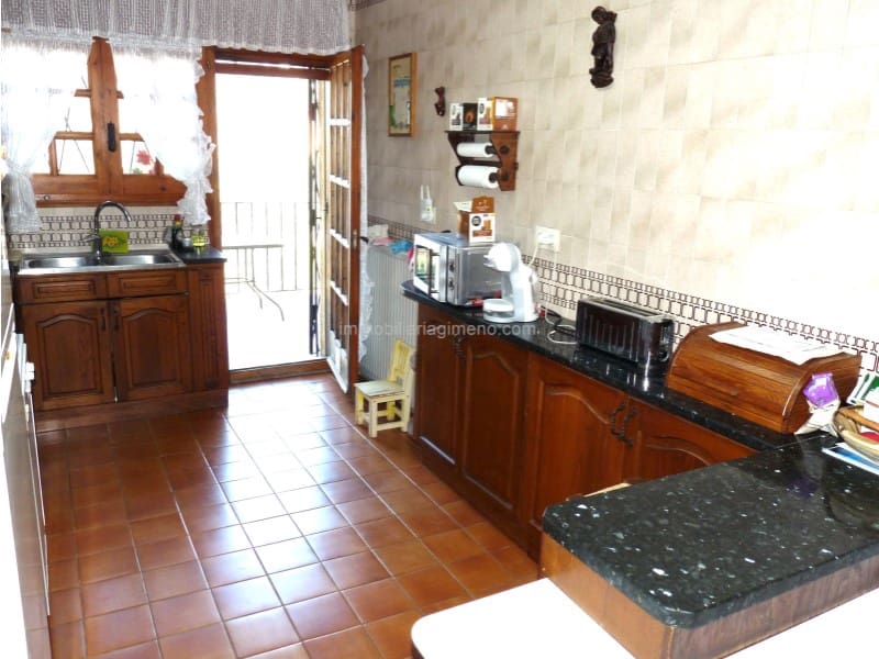 8 sovrum Villa till salu i Lloret de Mar - 310 000 € (Ref: 7694927)