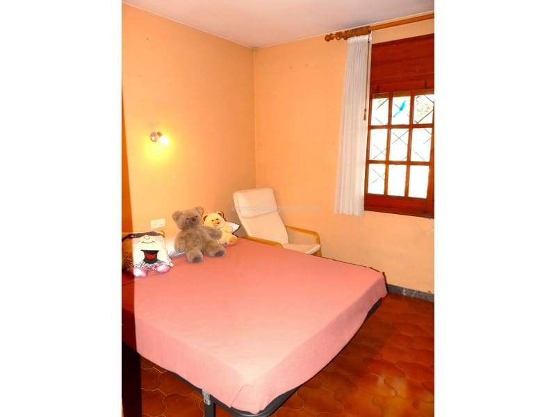 8 sovrum Villa till salu i Lloret de Mar - 310 000 € (Ref: 7694927)