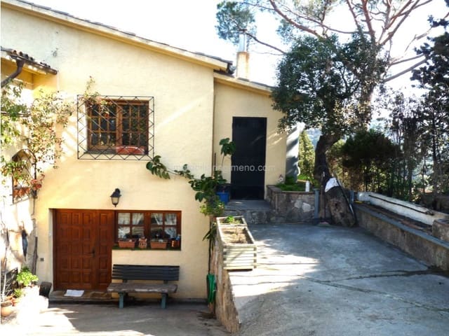 Chalet de 8 habitaciones en Canyelles, Lloret de Mar en venta - 310.000 € (Ref: 7694927)