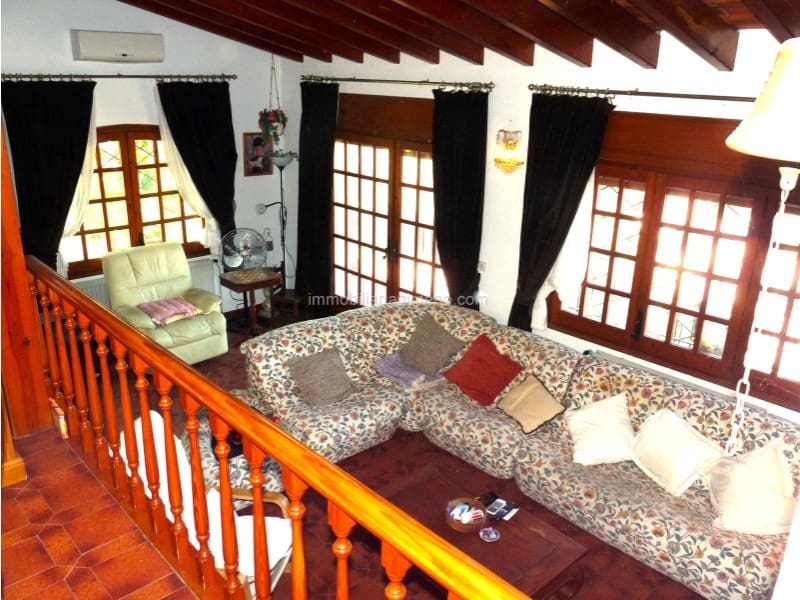 8 sovrum Villa till salu i Lloret de Mar - 310 000 € (Ref: 7694927)