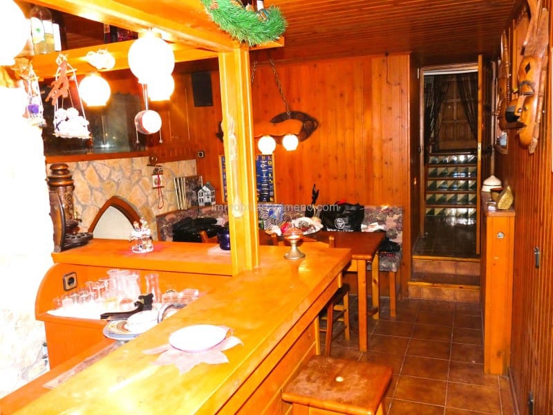 8 sovrum Villa till salu i Lloret de Mar - 310 000 € (Ref: 7694927)