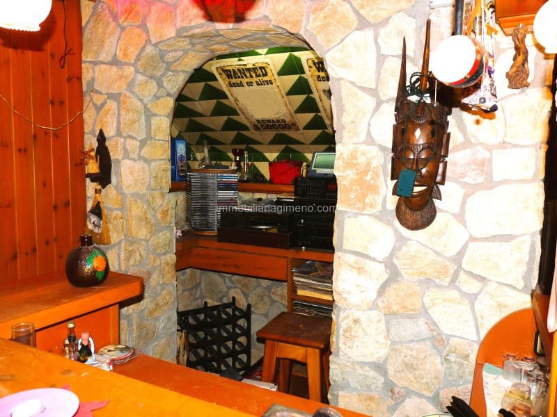 8 sovrum Villa till salu i Lloret de Mar - 310 000 € (Ref: 7694927)