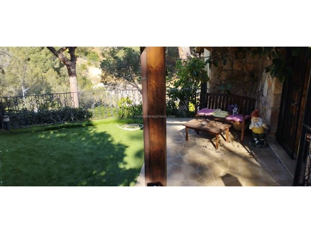 Chalet de 8 habitaciones en Canyelles, Lloret de Mar en venta - 310.000 € (Ref: 7694927)