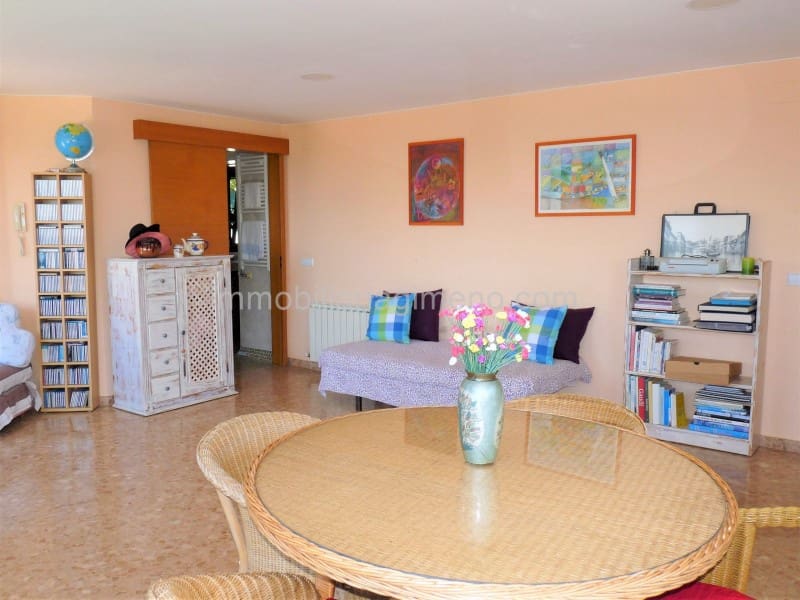 6 soveværelse Villa til salg i Lloret de Mar med swimmingpool garage - € 395.000 (Ref: 7694929)