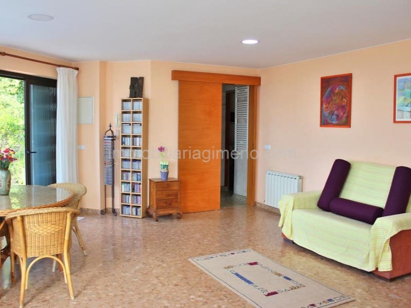 6 soveværelse Villa til salg i Lloret de Mar med swimmingpool garage - € 395.000 (Ref: 7694929)