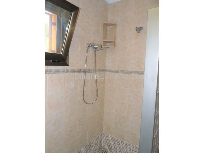 6 soveværelse Villa til salg i Lloret de Mar med swimmingpool garage - € 395.000 (Ref: 7694929)