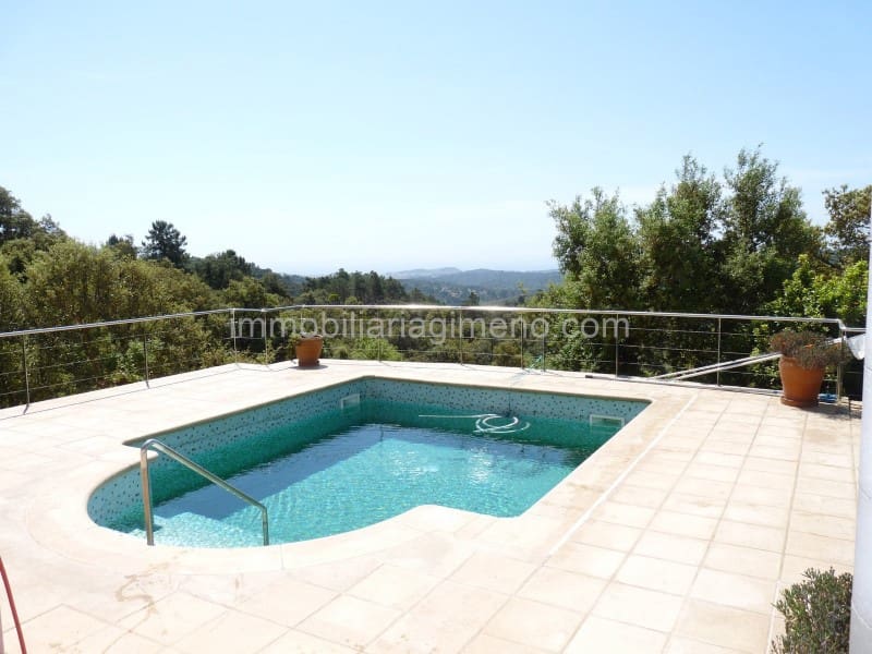 6 soveværelse Villa til salg i Lloret de Mar med swimmingpool garage - € 395.000 (Ref: 7694929)