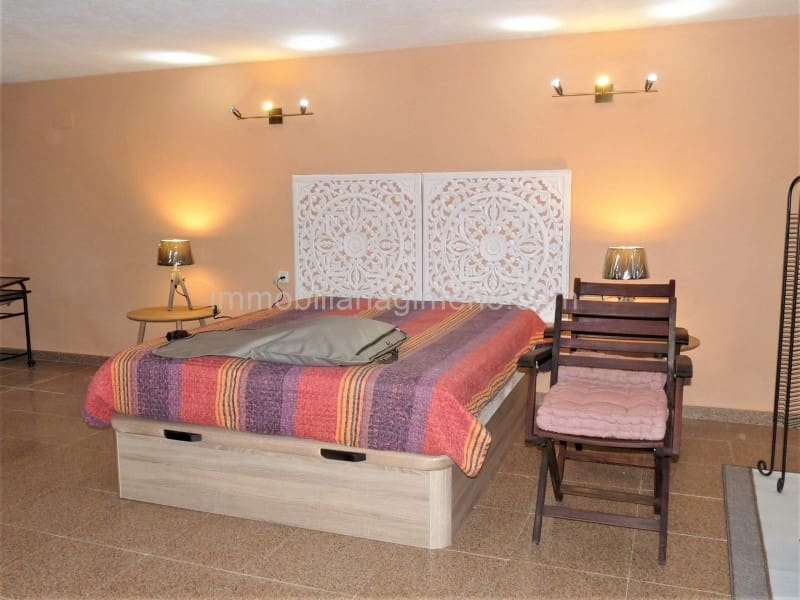 6 soveværelse Villa til salg i Lloret de Mar med swimmingpool garage - € 395.000 (Ref: 7694929)