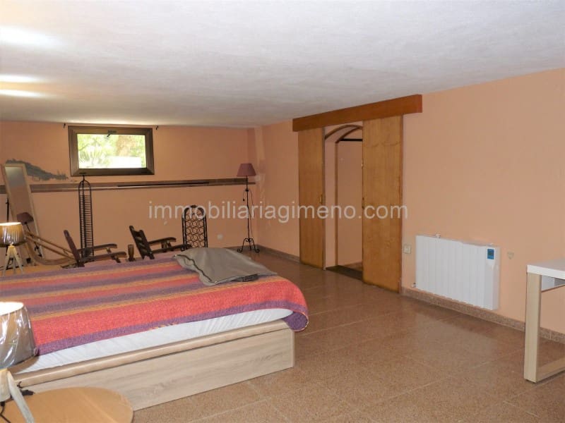 6 soveværelse Villa til salg i Lloret de Mar med swimmingpool garage - € 395.000 (Ref: 7694929)