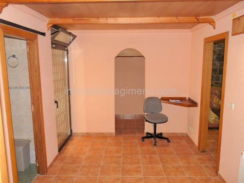 6 soveværelse Villa til salg i Lloret de Mar med swimmingpool garage - € 395.000 (Ref: 7694929)