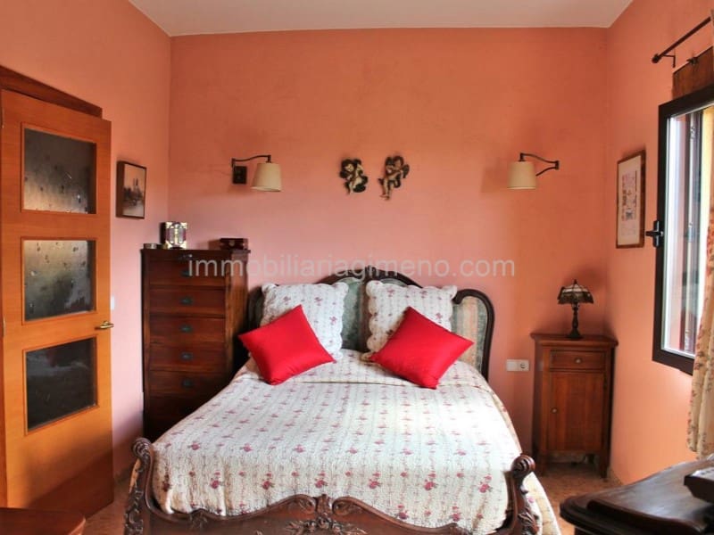 6 soveværelse Villa til salg i Lloret de Mar med swimmingpool garage - € 395.000 (Ref: 7694929)