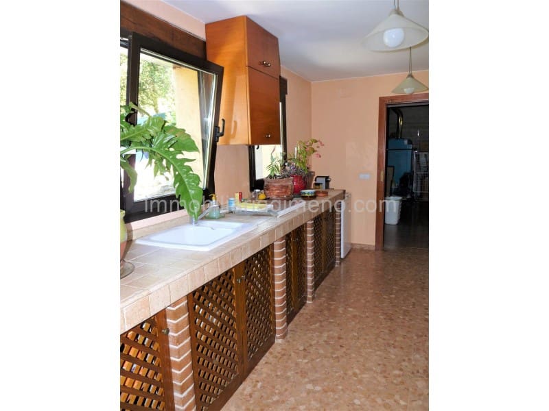 6 soveværelse Villa til salg i Lloret de Mar med swimmingpool garage - € 395.000 (Ref: 7694929)