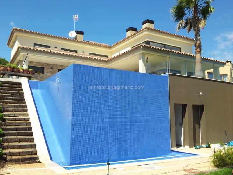 4 soveværelse Villa til salg i Lloret de Mar - € 1.250.000 (Ref: 7694933)