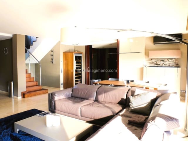 5 slaapkamer Villa te koop in Canyelles, Lloret de Mar met garage - € 1.900.000 (Ref: 7699782)