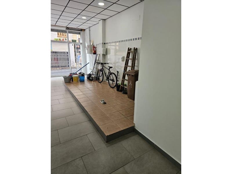 Commercial for rent in Lloret de Mar - € 550 (Ref: 7777060)
