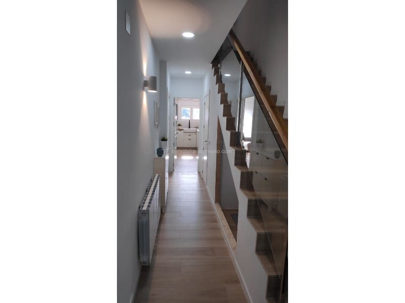 4 soveværelse Byhus til salg i Lloret de Mar med swimmingpool garage - € 396.000 (Ref: 8093884)