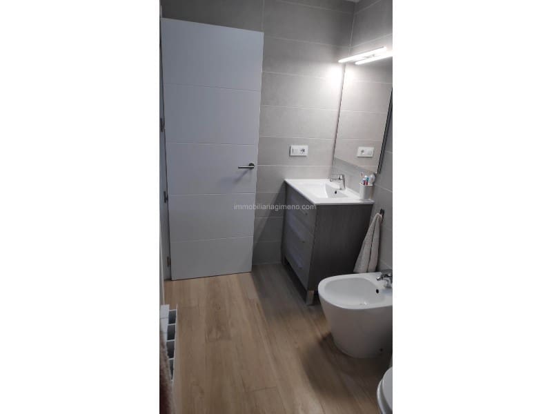 4 soveværelse Byhus til salg i Lloret de Mar med swimmingpool garage - € 396.000 (Ref: 8093884)