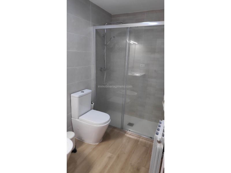 4 soveværelse Byhus til salg i Lloret de Mar med swimmingpool garage - € 396.000 (Ref: 8093884)