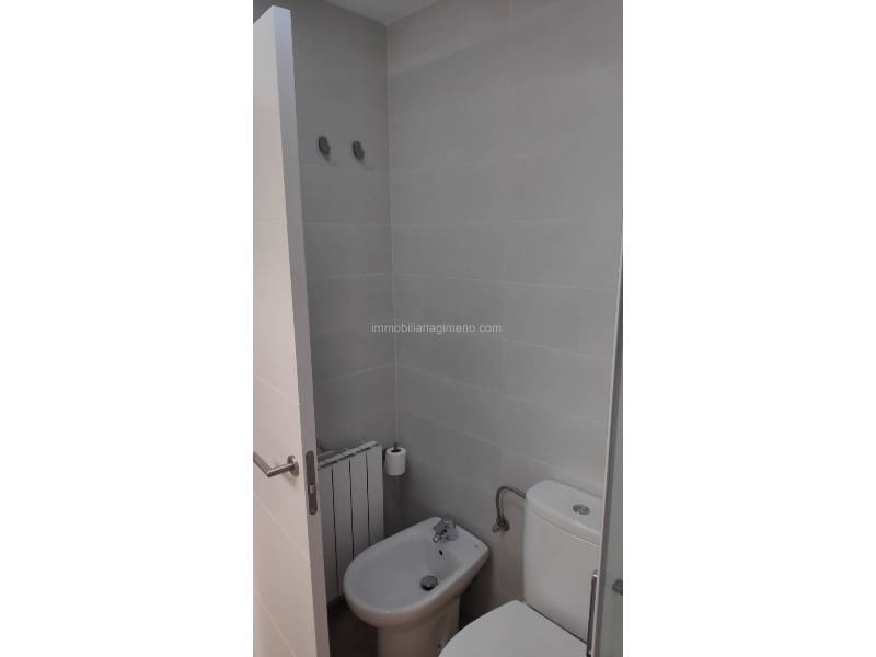 4 soveværelse Byhus til salg i Lloret de Mar med swimmingpool garage - € 396.000 (Ref: 8093884)