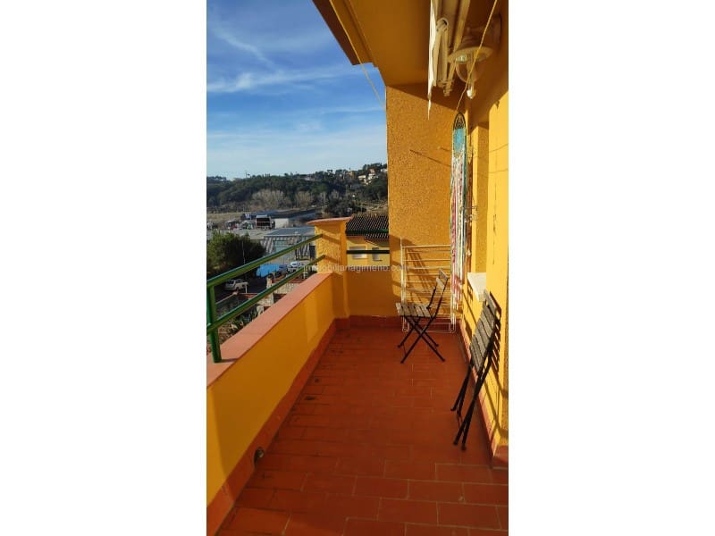4 soveværelse Byhus til salg i Lloret de Mar med swimmingpool garage - € 396.000 (Ref: 8093884)
