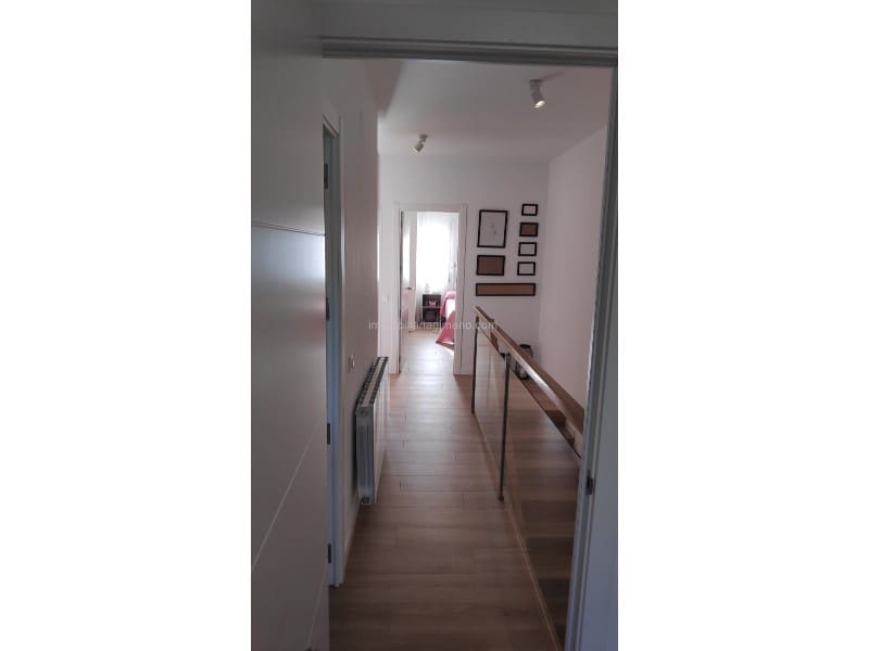 4 soveværelse Byhus til salg i Lloret de Mar med swimmingpool garage - € 396.000 (Ref: 8093884)