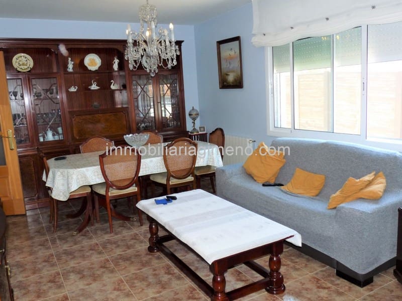 3 soveværelse Villa til salg i Lloret de Mar med garage - € 280.000 (Ref: 8243606)