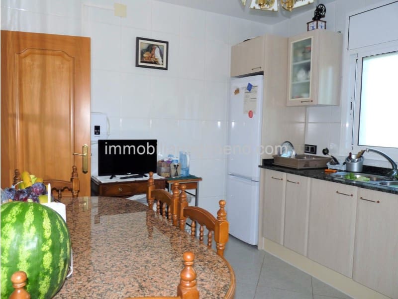 3 soveværelse Villa til salg i Lloret de Mar med garage - € 280.000 (Ref: 8243606)