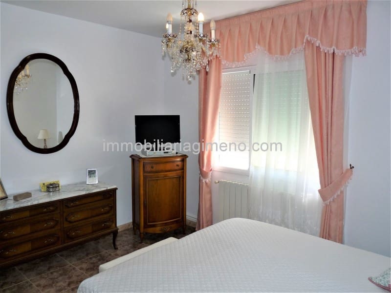 3 soveværelse Villa til salg i Lloret de Mar med garage - € 280.000 (Ref: 8243606)