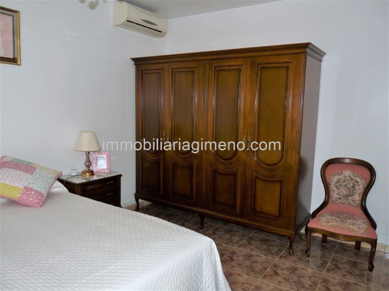 3 soveværelse Villa til salg i Lloret de Mar med garage - € 280.000 (Ref: 8243606)