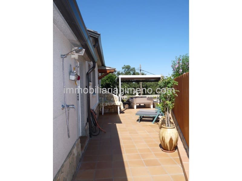 3 soveværelse Villa til salg i Lloret de Mar med garage - € 280.000 (Ref: 8243606)